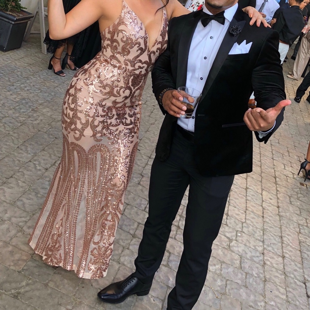 Elegant long sparkle dress